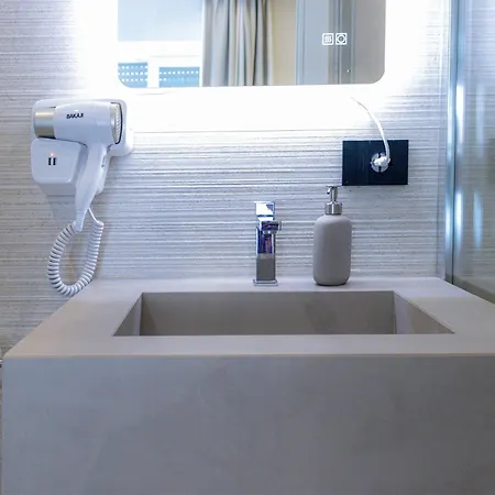 Luma Guest house *